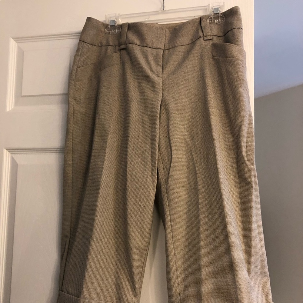 EUC tan houndstooth Capri pants- The Limited-size8